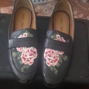 Seven Dials Black Embroidery Floral Loafers Size 8.5